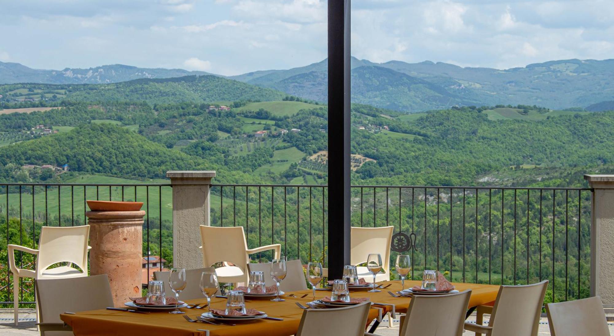 Caprese Michelangelo Agriturismo Terra Di Michelangelo מראה חיצוני תמונה